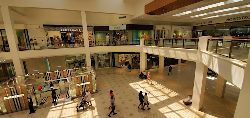 Almacenes De Aventura Mall
