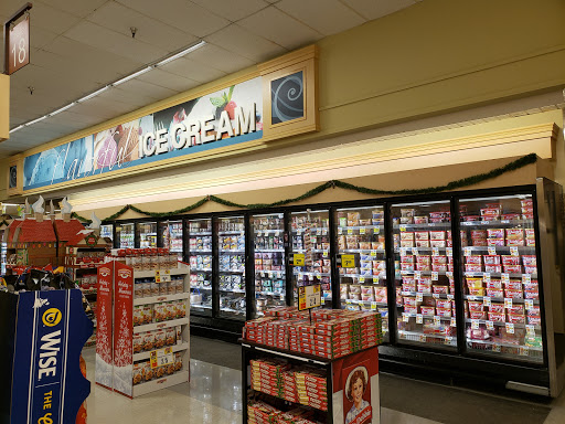 Supermarket «Tops Friendly Market», reviews and photos, 2345 Buffalo Rd, Rochester, NY 14624, USA