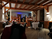 Atmosphère du Restaurant français L'Auberge Ensoleillée à Peillonnex - n°2