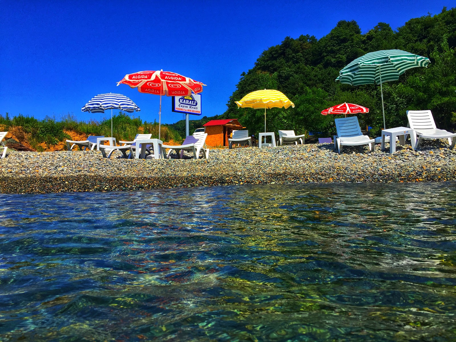 Foto von Family Beach Piti mit sehr sauber Sauberkeitsgrad