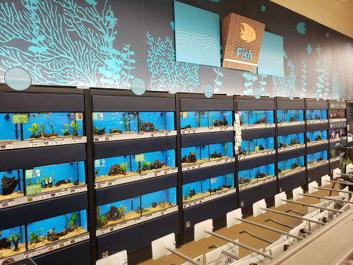 Pet Supply Store «Petco Animal Supplies», reviews and photos, 8551 S Howell Ave, Oak Creek, WI 53154, USA