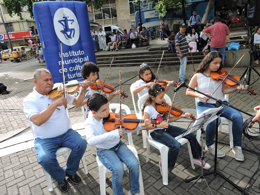 Clases guitarra Bucaramanga