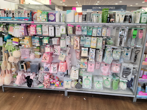 Hair Salon «Ulta Beauty», reviews and photos, 1785 Arden Way, Sacramento, CA 95815, USA