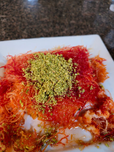 El Mahroosa Restaurant & Cafe