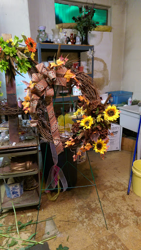 Florist «Blossom Shoppe», reviews and photos, 102 E Washington St, Princeton, KY 42445, USA