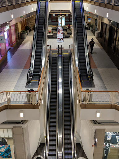 Movie Theater «Regal Brass Mill Stadium 12», reviews and photos, 495 Union St, Waterbury, CT 06706, USA