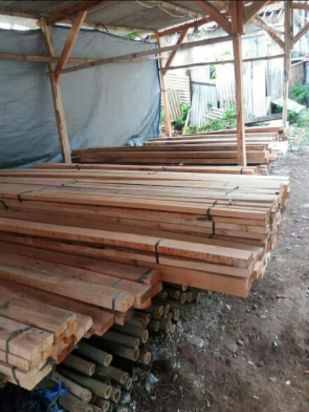 Jual Kayu Balok, Papan, Kaso, Galar, Atap Rumbia, Tali Ijuk, Bilik & Bambu Berbagai Jenis dan Ukuran - CB Kayu