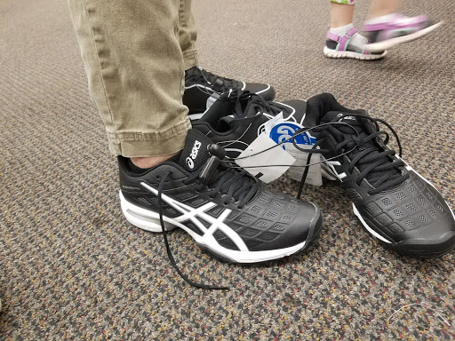 Clothing Store «Burlington Coat Factory», reviews and photos, 3702 E Hammer Ln, Stockton, CA 95212, USA