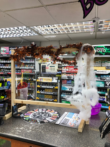 Convenience Store «7th Heaven Discount Store», reviews and photos, 200 Washington St, Chillicothe, MO 64601, USA