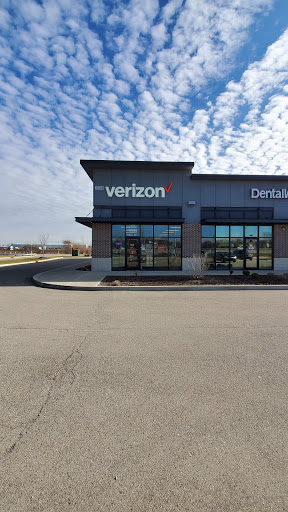 Cell Phone Store «Verizon Authorized Retailer, TCC», reviews and photos, 17535 Terry Lee Crossing Suite 100, Noblesville, IN 46060, USA