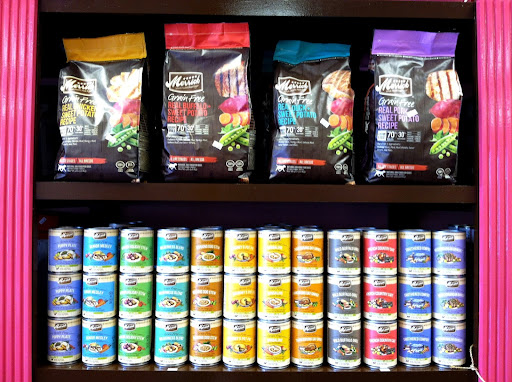 Pet Groomer «Woof Gang Bakery & Grooming Lake Nona - Retail, Grooming», reviews and photos, 10743 Narcoossee Rd, Orlando, FL 32832, USA