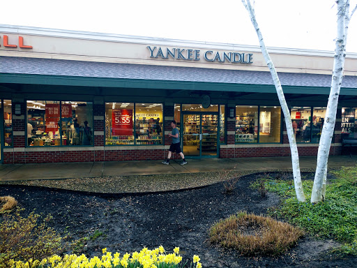 Shopping Mall «Grove City Premium Outlets», reviews and photos, 1911 Leesburg Grove City Rd, Grove City, PA 16127, USA