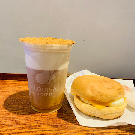 Louisa Coffee 路易．莎咖啡(大溪埔頂門市)