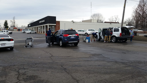 Clean Machine Full Service Car Wash en Belleville