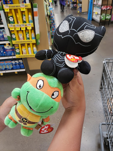 Shopping Mall «Gateway Shopping Center», reviews and photos, 9924 NE Halsey St, Portland, OR 97220, USA