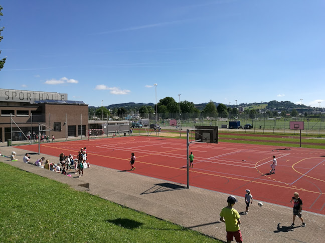 Rezensionen über Sporthalle Buechenwald in Herisau - Schule