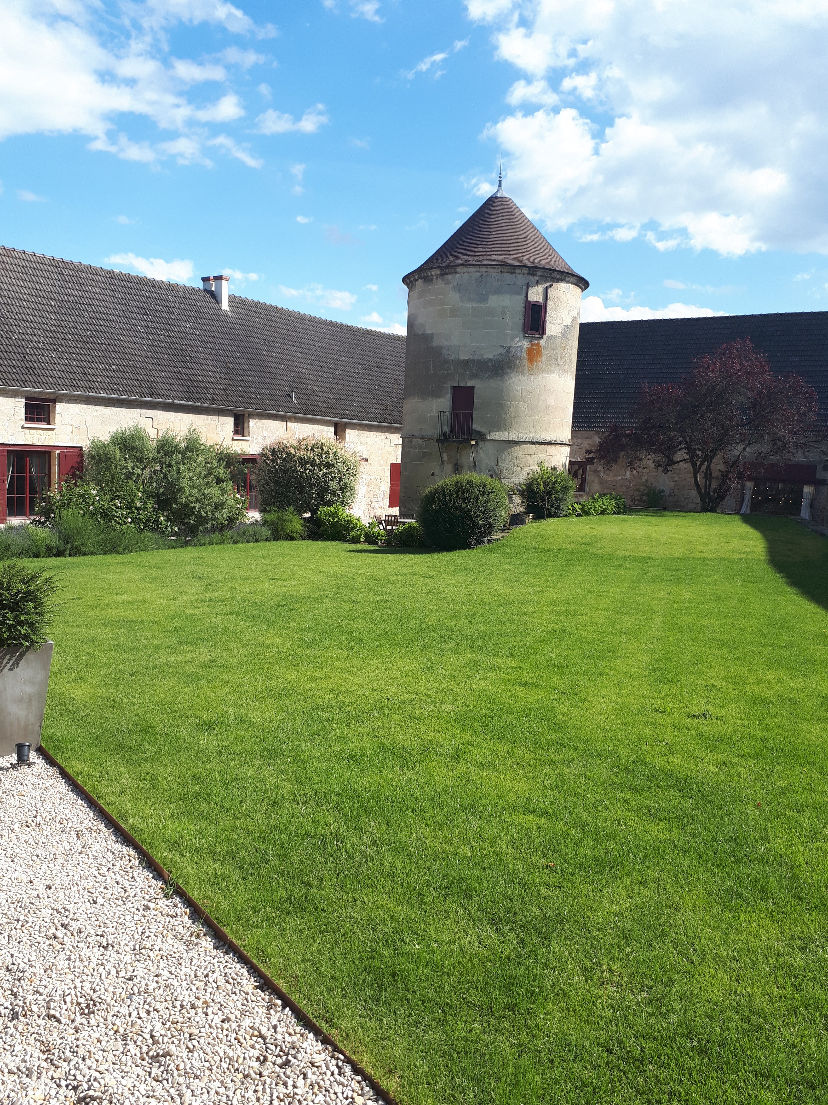 Photo n° 2 de l'avis de Sylvia.e fait le 14/07/2019 à 03:43