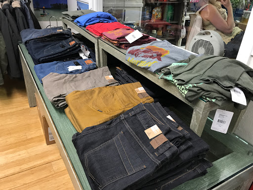 Sporting Goods Store «Sierra Mountain Outdoors Placerville», reviews and photos, 465 Main St, Placerville, CA 95667, USA