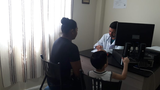 Opiniones de Consultorio Medico TapiaVillegas en Salinas - Médico