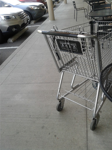 Grocery Store «Whole Foods Market», reviews and photos, 1555 W Lane Ave, Upper Arlington, OH 43221, USA