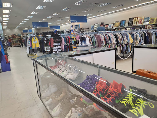 Thrift Store «Goodwill Aurora - Belleview», reviews and photos, 14400 E Belleview Ave, Aurora, CO 80015, USA