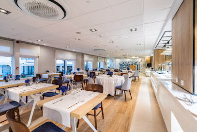 Restaurant Neptuno - Carrer de Sant Josep, 84, 08370 Calella, Barcelona, Spain