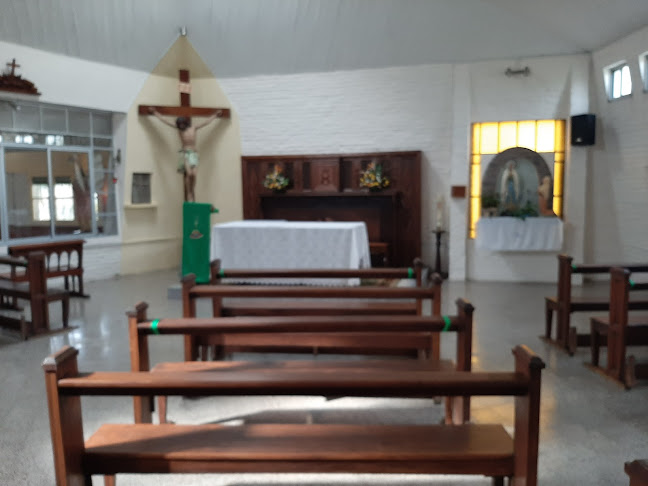 Gruta de Lourdes. Hermanas Capuchinas Clarisas - Iglesia