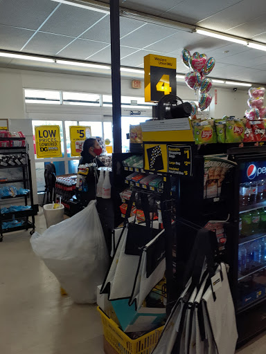 Discount Store «Dollar General», reviews and photos, 869 N Rancho Ave, Colton, CA 92324, USA
