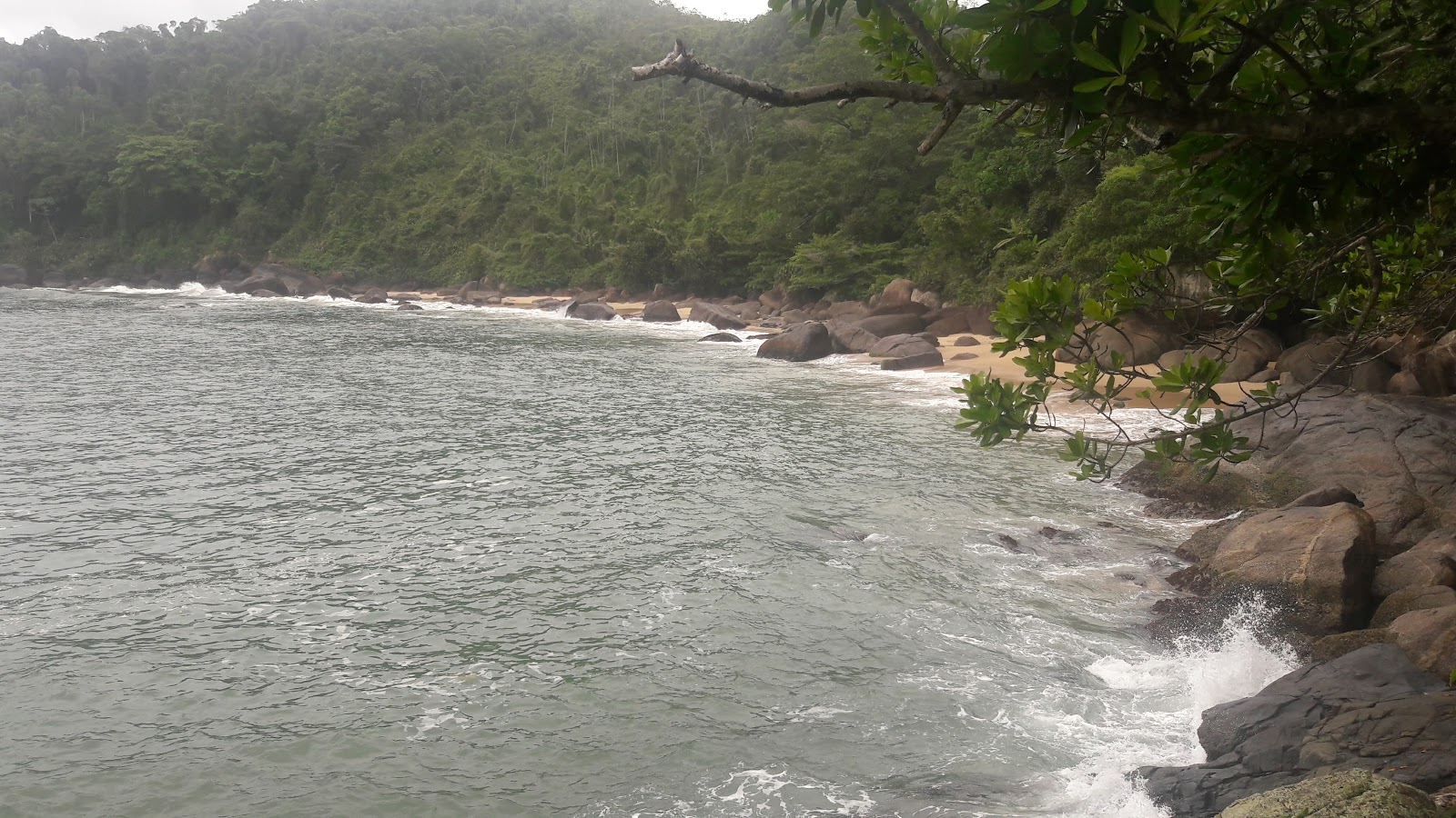 Praia Saco da Mae Maria'in fotoğrafı çok temiz temizlik seviyesi ile
