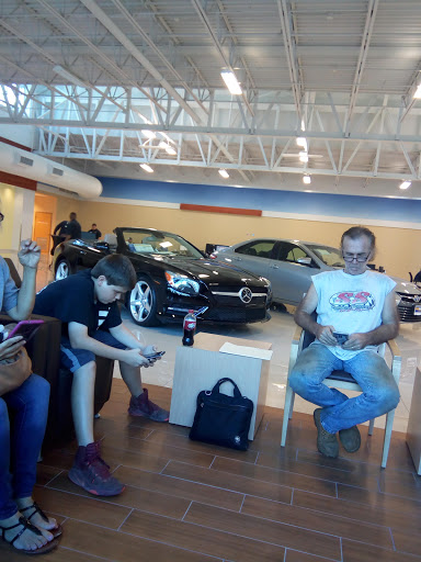 Used Car Dealer «CarMax», reviews and photos, 14920 N Nebraska Ave, Tampa, FL 33613, USA