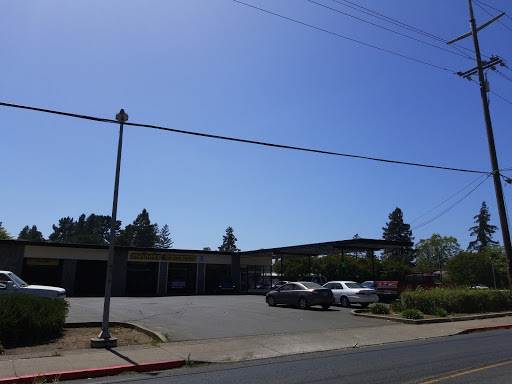 Auto Repair Shop «Meineke Car Care Center», reviews and photos, 713 Silverado Trail, Napa, CA 94559, USA
