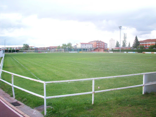 Polideportivo Municipal en Santa María del Páramo, León