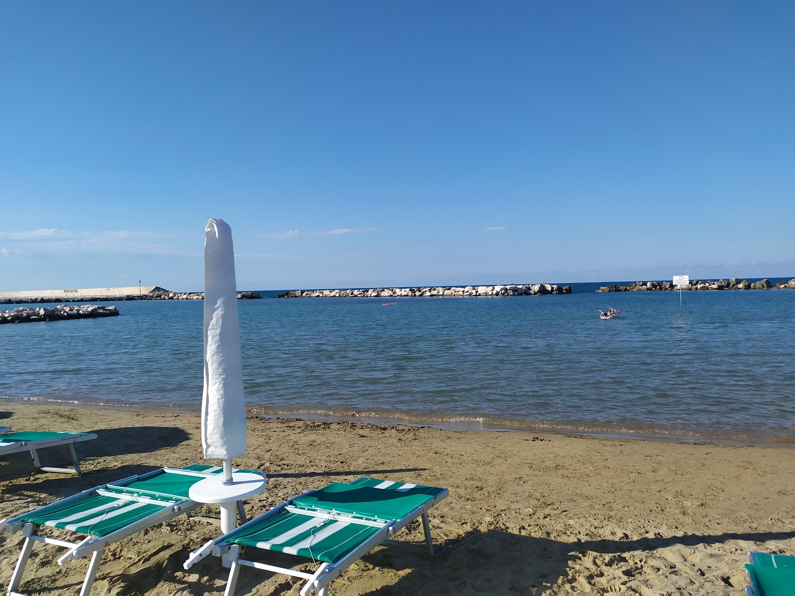 Foto de Marina di Montenero área de complejo turístico de playa