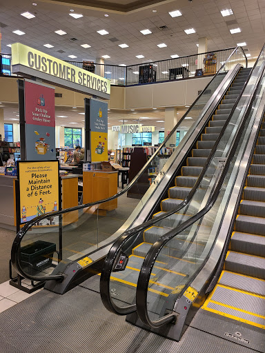 Book Store «Barnes & Noble», reviews and photos, 5959 Triangle Town Blvd, Raleigh, NC 27616, USA