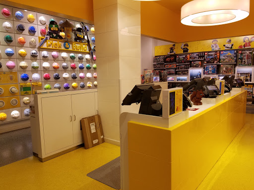 Toy Store «The LEGO Store», reviews and photos, 55 W County Center Dr, Des Peres, MO 63131, USA