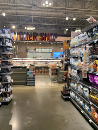 Grocery Store «Whole Foods Market», reviews and photos, 5014 Poplar Ave, Memphis, TN 38117, USA