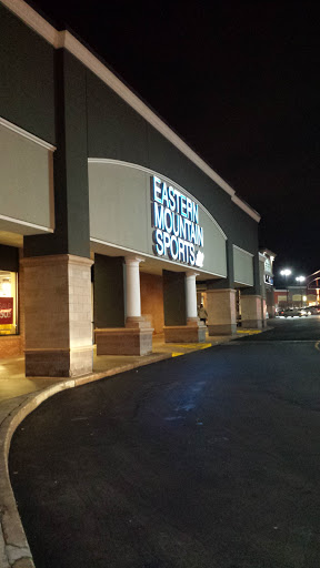 Outdoor Sports Store «Eastern Mountain Sports», reviews and photos, 3349 Monroe Ave, Rochester, NY 14618, USA
