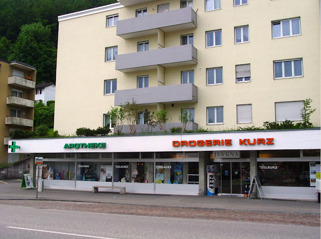 Apotheke-Drogerie Kurz