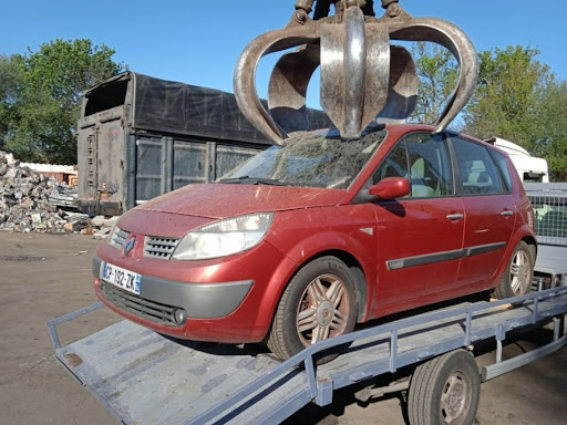 Photo 1 - DW EPAVISTE VILLEFRANCHE SUR SAÔNE - ENLÈVEMENT GRATUIT D ÉPAVE AUTO