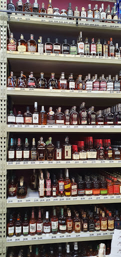 Wine Store «Red Wagon Wine Shoppe», reviews and photos, 1613 Livernois Rd, Troy, MI 48083, USA