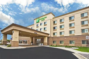 Holiday Inn & Suites Green Bay Stadium, an IHG Hotel image