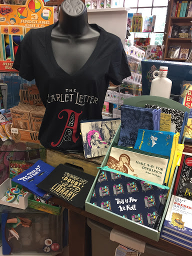 Book Store «Wicked Good Books», reviews and photos, 215 Essex St, Salem, MA 01970, USA