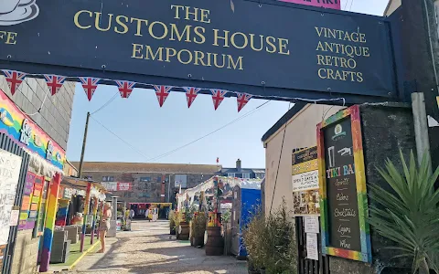 The Customs House Emporium West Bay image