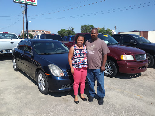 Used Car Dealer «Grapevine Motors», reviews and photos, 216 E Northwest Hwy, Grapevine, TX 76051, USA