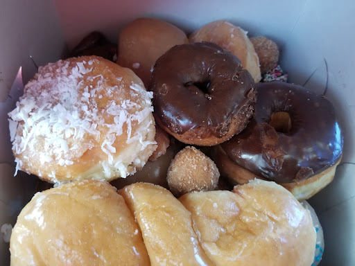 Donut Shop «DN Top Donuts», reviews and photos, 8691 19th St, Alta Loma, CA 91701, USA