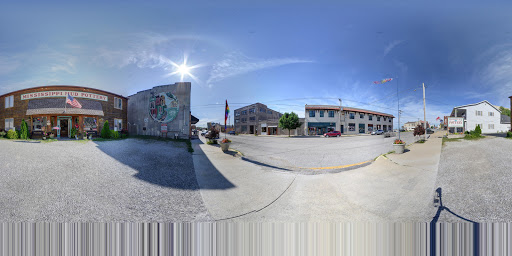 Pottery Store «Mississippi Mud Pottery», reviews and photos, 310 E Broadway, Alton, IL 62002, USA