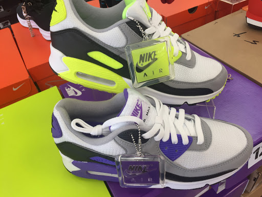 Shoe Store «Shoe City - Riverside», reviews and photos, 3535 Tyler St A3, Riverside, CA 92503, USA