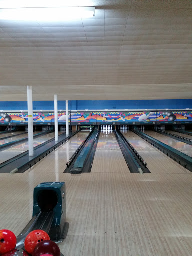 Bowling Alley «Bowling Center», reviews and photos, 1231 S Scott St, Bluffton, IN 46714, USA