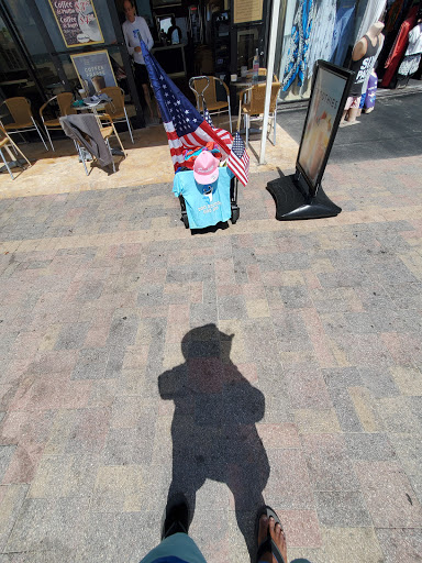 Ice Cream Shop «Häagen-Dazs® Ice Cream Shop», reviews and photos, 814 N Broadwalk, Hollywood, FL 33019, USA