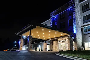 Holiday Inn Express & Suites Charlotte NE - University Area, an IHG Hotel image